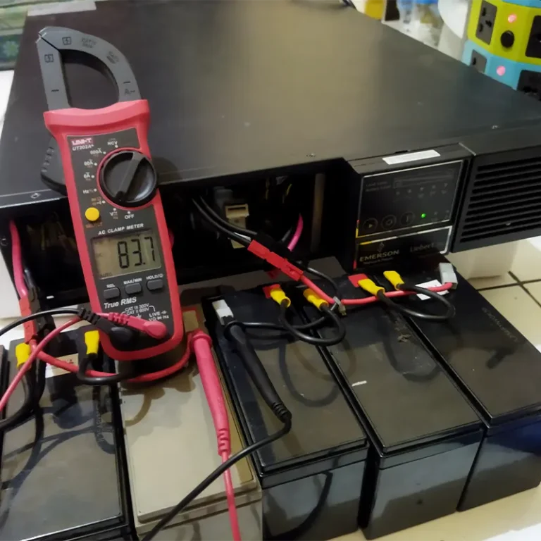 Foto pengetesan battery UPS Liebert Emerson PS3000RT3-230