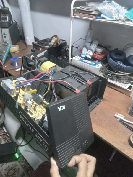 Servis dan Ganti Battery UPS ICA CN1300