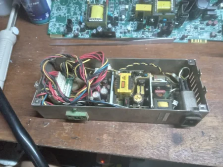 Servis PSU Skynet SNP-Z101 sebelum dilakukan pengecekan dan perbaikan