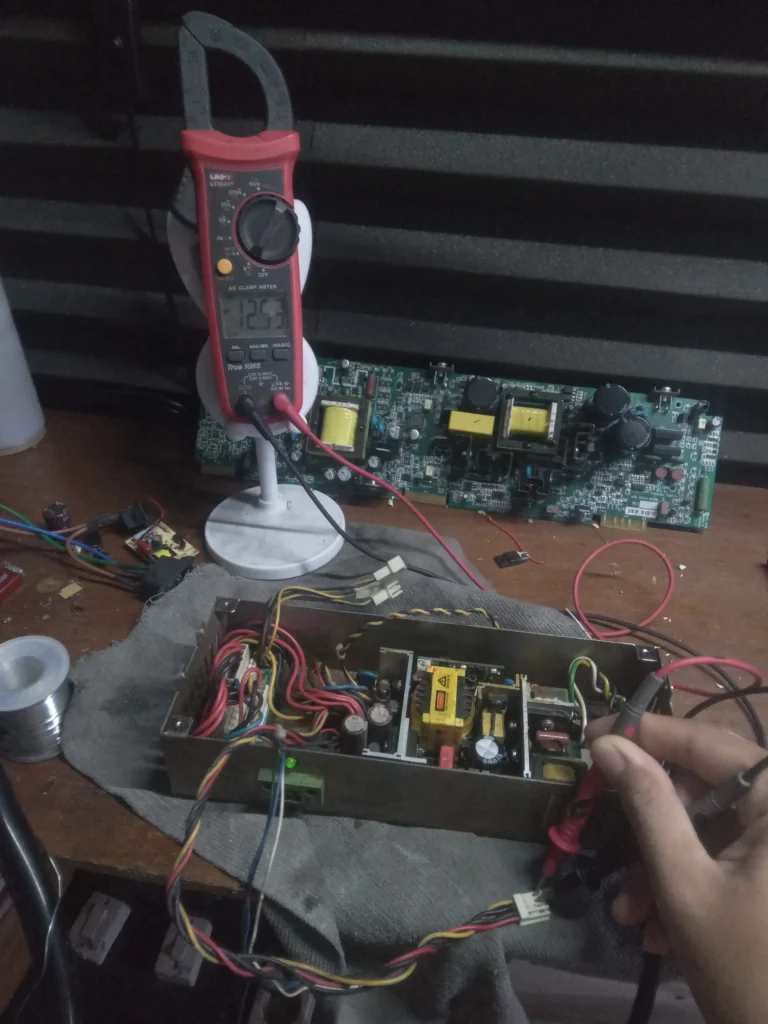 Voltase output setelah perbaikan PSU Skynet SNP-Z101