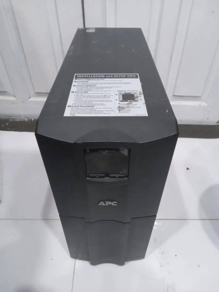 Foto Dari Atas UPS APC SMC3000I - Second