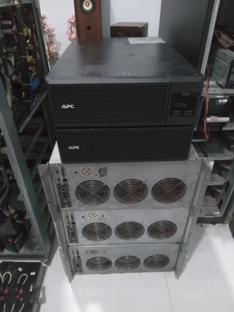 UPS APC SRT8KXLI - Second