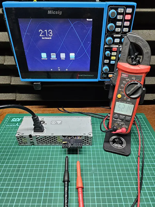 Proses Pengetesan Tegangan Voltase Output Setelah Perbaikan Servis PSU Delta DPS-180QB-1 A