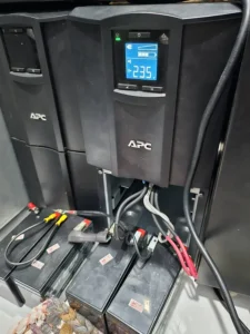 Invoice Servis UPS APC SMC3000I